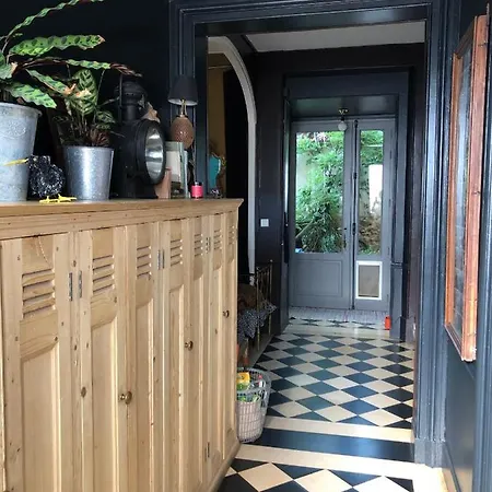 Bed In - De La Piece D'eau Des Suisses Panzió *