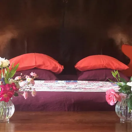 Bed In - De La Piece D'eau Des Suisses