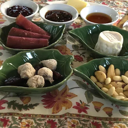 Bed In - De La Piece D'eau Des Suisses Panzió