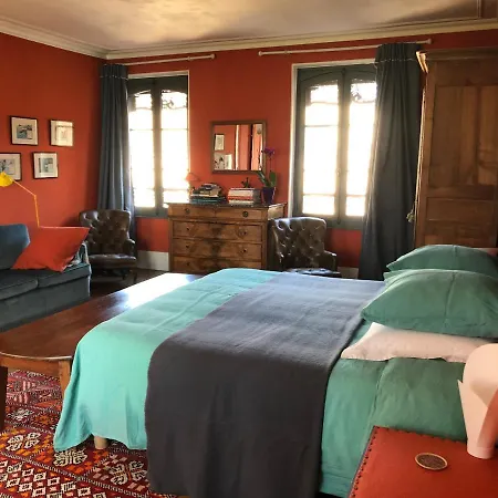 Bed In - De La Piece D'eau Des Suisses Panzió Versailles