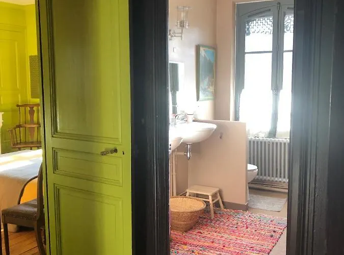 Frühstückspension Bed In - De La Piece D'eau Des Suisses Versailles